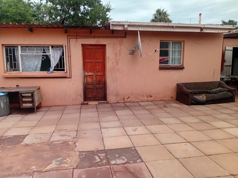 4 Bedroom Property for Sale in Kathu Northern Cape
